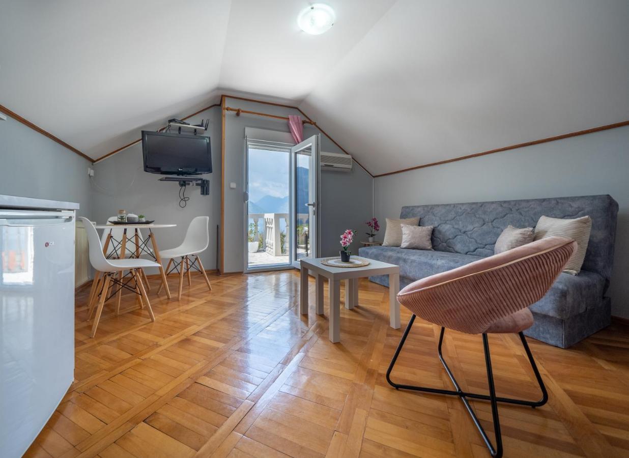 Apartment With Sea View كوتور المظهر الخارجي الصورة
