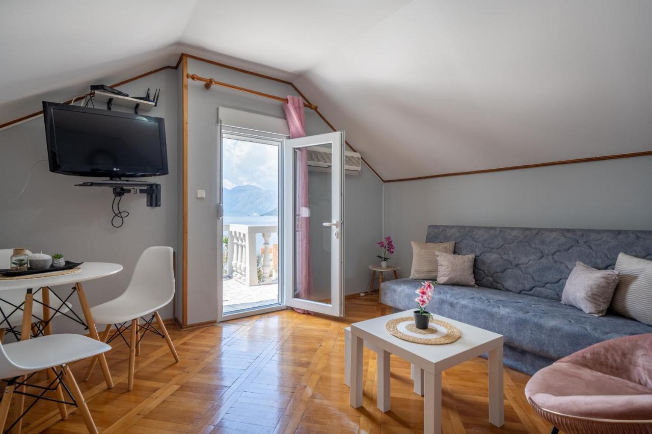Apartment With Sea View كوتور المظهر الخارجي الصورة
